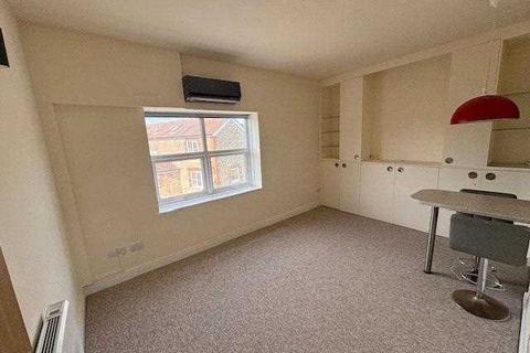 9 Vineys Yard, Bruton, BA10 0EU