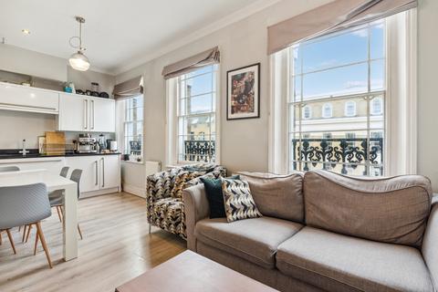 3 bedroom flat to rent, Milner Square, Islington, London