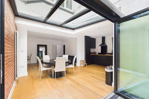 1 bedroom ground floor flat for sale, Wells Drive, London NW9