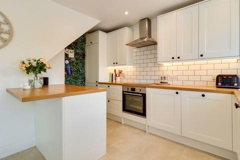 36 South Terrace, Surbiton, KT6 6HU