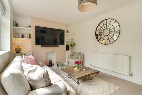 36 South Terrace, Surbiton, KT6 6HU