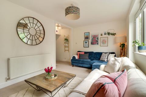 36 South Terrace, Surbiton, KT6 6HU