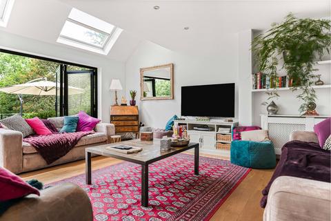 5 bedroom detached house for sale, Moffats Lane, Brookmans Park, AL9
