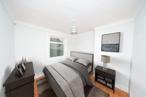 2 bedroom flat for sale, 8 (GFL) Chancelot Grove, Edinburgh, EH5
