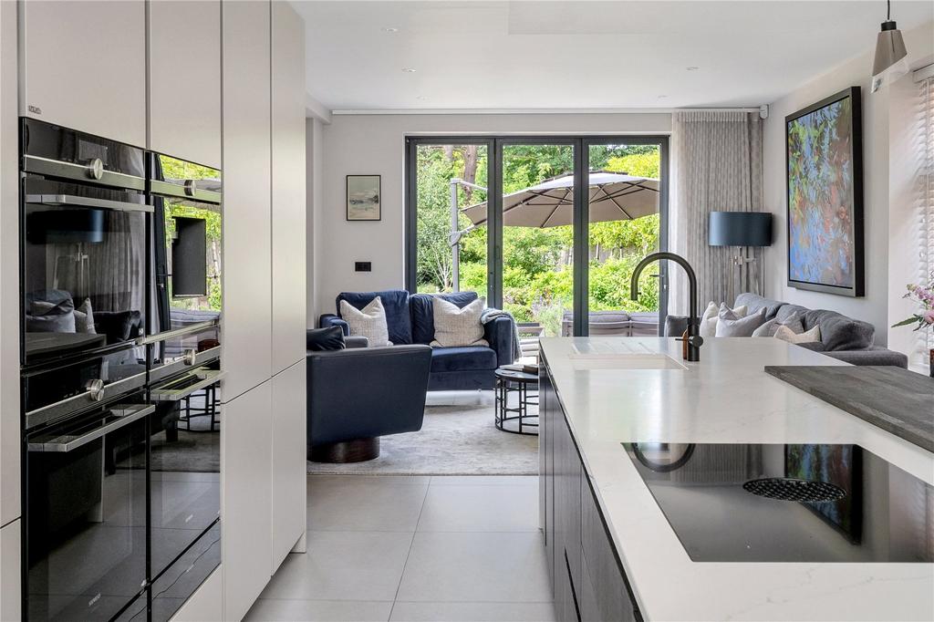 Kitchen/Lounge