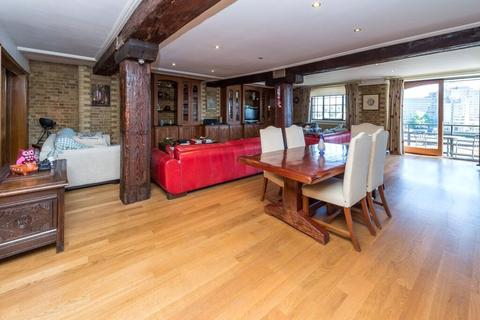 3 bedroom flat to rent, Shad Thames, London
