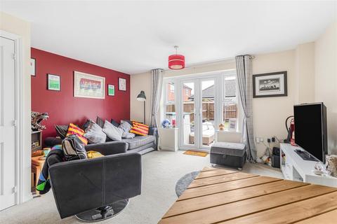 3 bedroom end of terrace house for sale, Spearmint Way, Red Lodge IP28