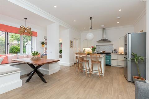 6 Braid Crescent, Edinburgh, EH10 6AU