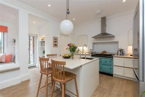 6 Braid Crescent, Edinburgh, EH10 6AU