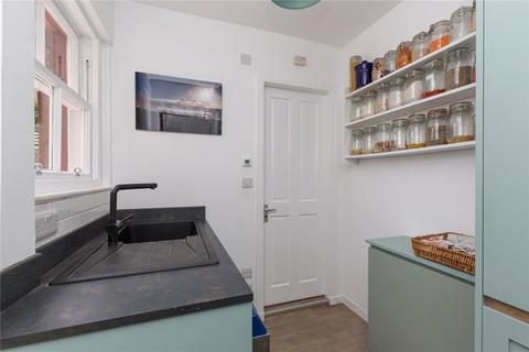 6 Braid Crescent, Edinburgh, EH10 6AU
