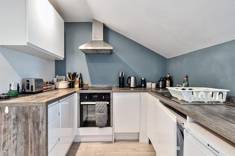 1 bedroom flat for sale, St. Pauls Avenue, London NW2