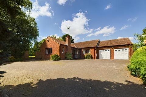 3 bedroom detached bungalow for sale, Howl Lane, Hutton, YO25 9QA