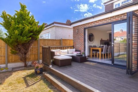 5 bedroom chalet for sale, Grand Avenue, Lancing