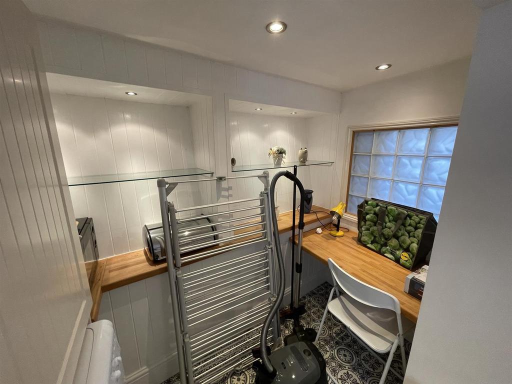 Utility Room.JPEG