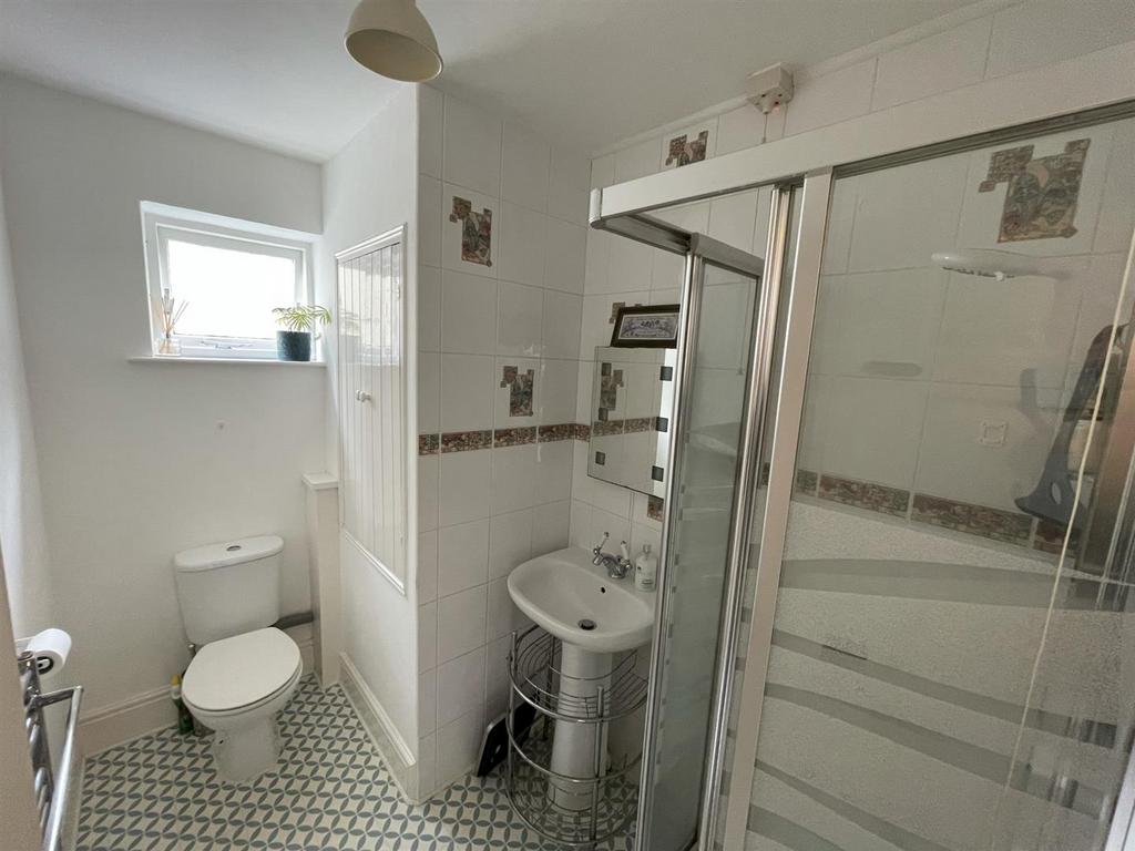 Bathroom.JPEG