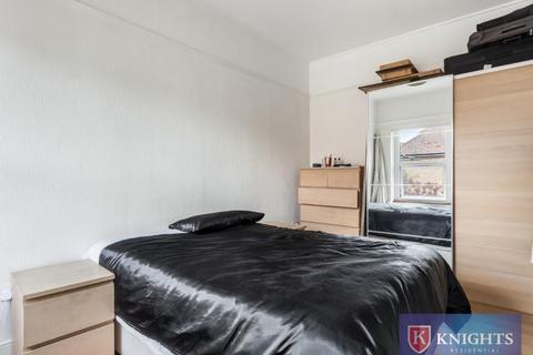 1 bedroom apartment for sale, Aldermans Hill , Palmers Green , London, N13