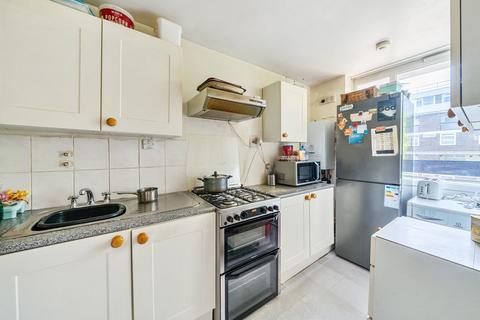2 bedroom apartment for sale, Dickens Estate, London