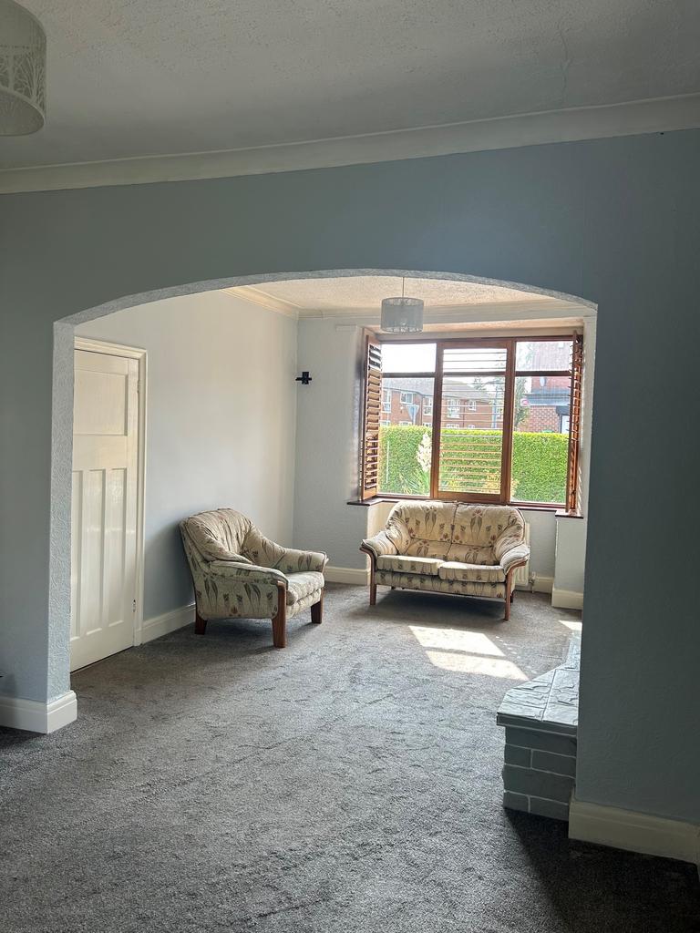 67 Woodsmoor Window PIC.jpg