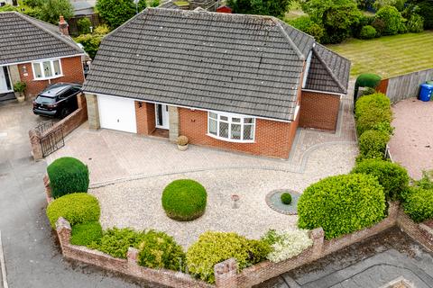 3 bedroom detached bungalow for sale, Lindisfarne Avenue, New Waltham DN36