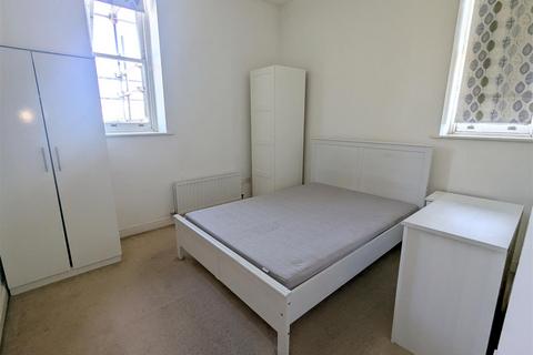 2 bedroom apartment for sale, Edgecumbe House Apartments, Halifax HX1