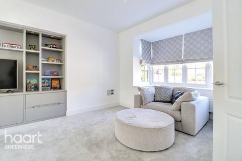 4 bedroom detached house for sale, Kingsborough Drive, Eastchurch