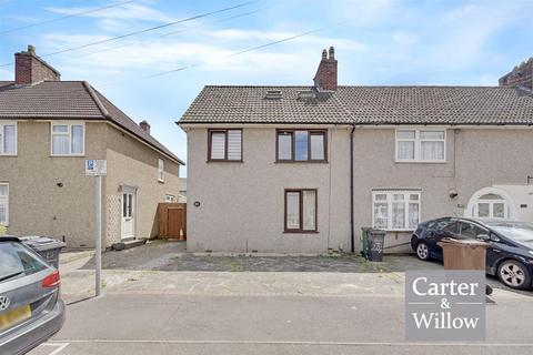 4 bedroom end of terrace house for sale, Sheppey Road, Essex