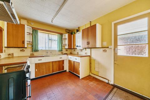 3 bedroom bungalow for sale, Marley Combe Road, Haslemere, West Sussex, GU27