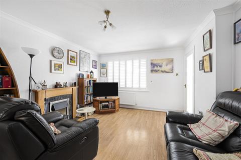 2 bedroom semi-detached house for sale, St. Crispians, Seaford
