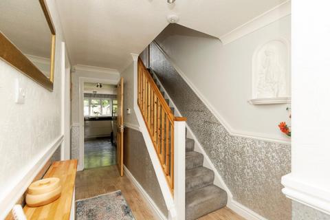 8 Dovestone, Wilnecote, Tamworth, B77 4PB