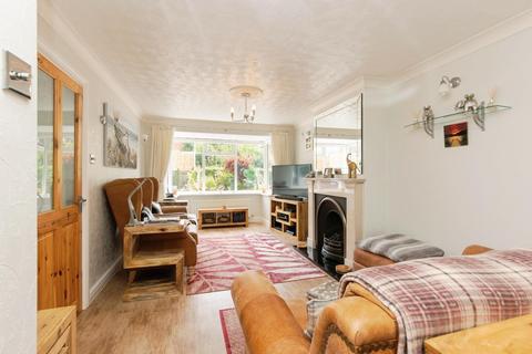 8 Dovestone, Wilnecote, Tamworth, B77 4PB