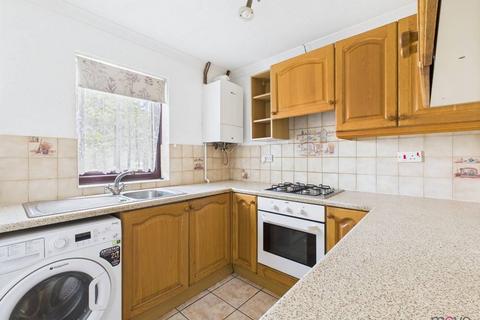 16 The Conifers, Gloucester, GL1 4LP