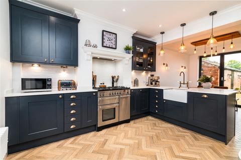 4 bedroom detached house for sale, Chesterfield Street, Carlton, Nottingham