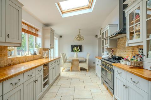 undefined, Tring Road, Dunstable, LU6