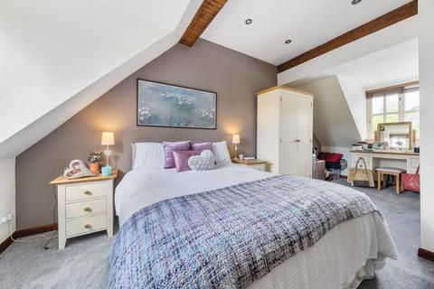 2 North Drive, Littleton, Winchester, SO22 6QA
