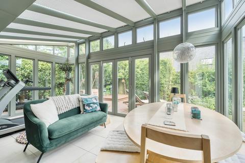 2 North Drive, Littleton, Winchester, SO22 6QA