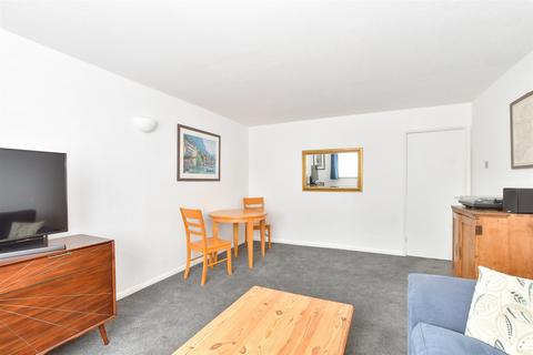1 bedroom ground floor flat for sale, Downs Court, Redhill RH1
