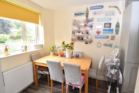 undefined, Lansdowne Road, Flixton, M41
