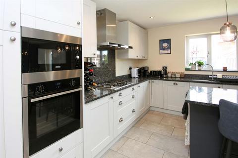 12 Constable Drive, Telford, TF5 0PJ