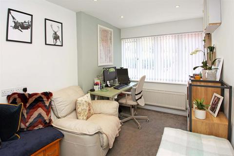 12 Constable Drive, Telford, TF5 0PJ
