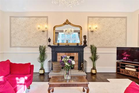 Cromlix Cottage Summer Hill, Chislehurst, BR7 5NZ