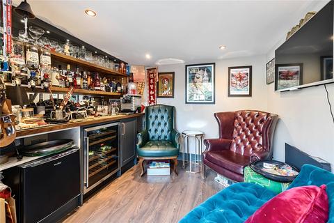 Cromlix Cottage Summer Hill, Chislehurst, BR7 5NZ