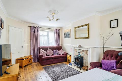 14 Brookfield Road, Northampton, NN2 7LS