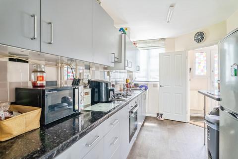 14 Brookfield Road, Northampton, NN2 7LS