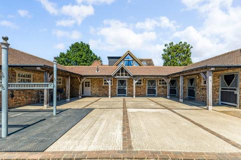 5 bedroom equestrian property for sale, Lordings Road, Billingshurst, West Sussex, RH14