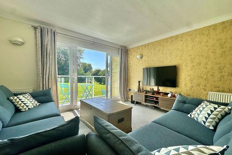 2 bedroom ground floor flat for sale, Weston Park East, Bath
