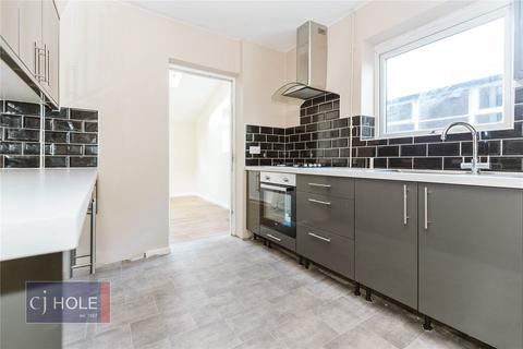 4 bedroom semi-detached house to rent, Manor Road, Bristol BS16