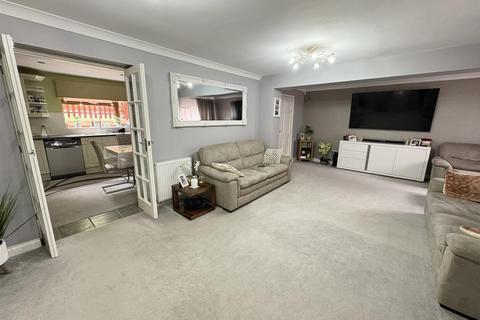 undefined, St. Anthonys Close, Daventry