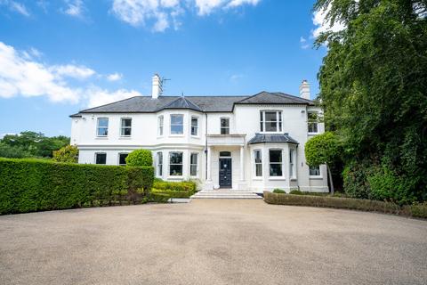 8 bedroom detached house for sale, Halebourne Lane Chobham, GU24