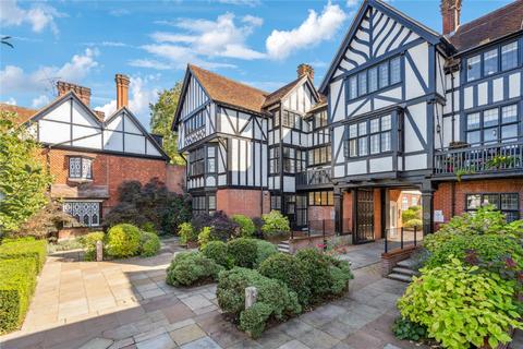 undefined, Rothschild Place, Tring, Hertfordshire, HP23