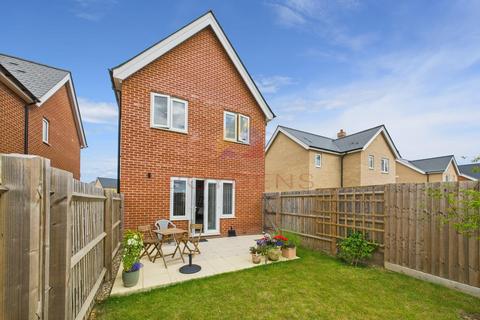 3 bedroom detached house for sale, Sapphire Crescent, Colchester CO4